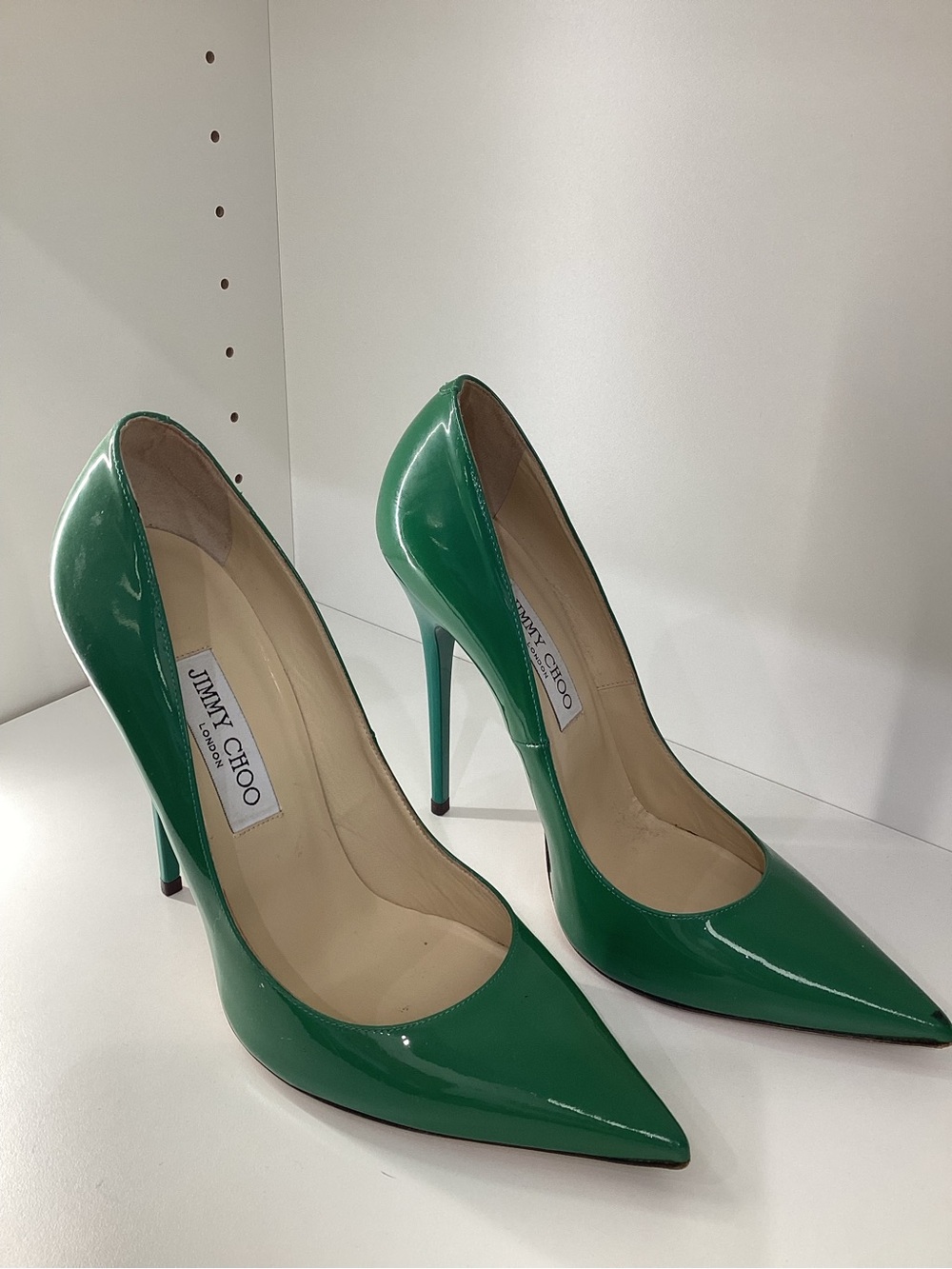 Jimmy Choo Emerald High Heels Pumps Sz 39 - Picture 2 of 6